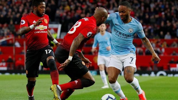 Manchester United gagal jegal Manchester City saat kalah 0-2. (