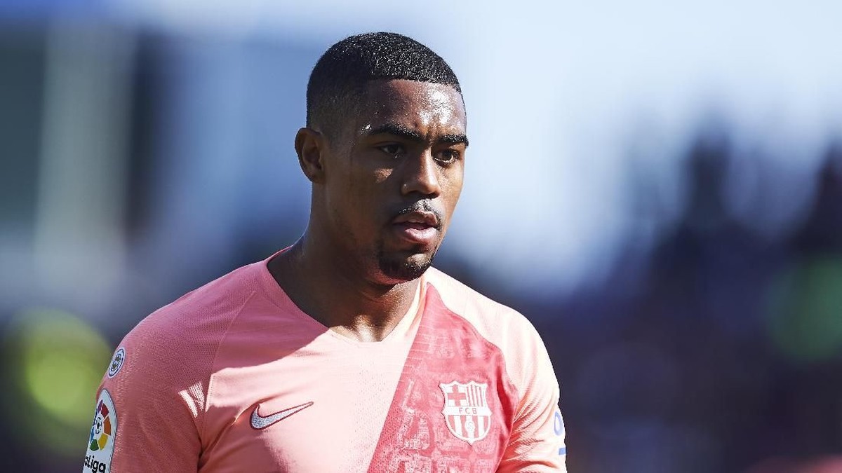 Mantan pemain Barcelona, Malcom, merasa porsi latihan Blaugrana terlalu santai (Foto: Juan Manuel Serrano Arce / Getty Images)