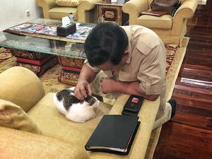 Aspri Ceritakan Momen Prabowo Bicara dengan Semut dan Nyamuk