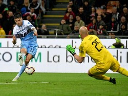 Masuk ke babak kedua, Lazio membuka keunggulan melalui sepakan Corea dan membuat Lazio unggul 1-0 dari Milan. Marco Rosi/Getty Images.