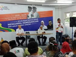 Syukuran Relawan, Hasto Singgung Klaim Menang Tanpa Bukti Rekapitulasi