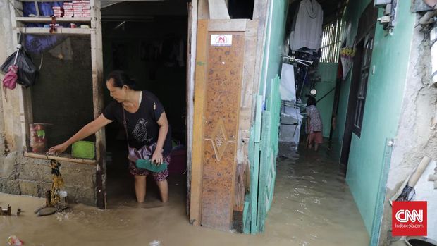 Anies Sebut Korban Tewas Banjir Karena Ingin Ambil Termos