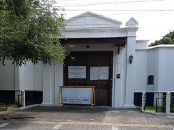 Putri Djoko Susilo Pasang Pengumuman Rumah yang Dirampas Negara Miliknya