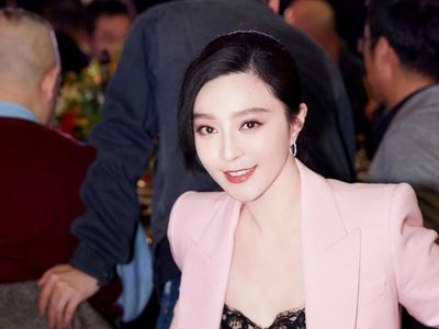 Cantiknya Penampilan Perdana Fan Bingbing Setelah Menghilang Misterius