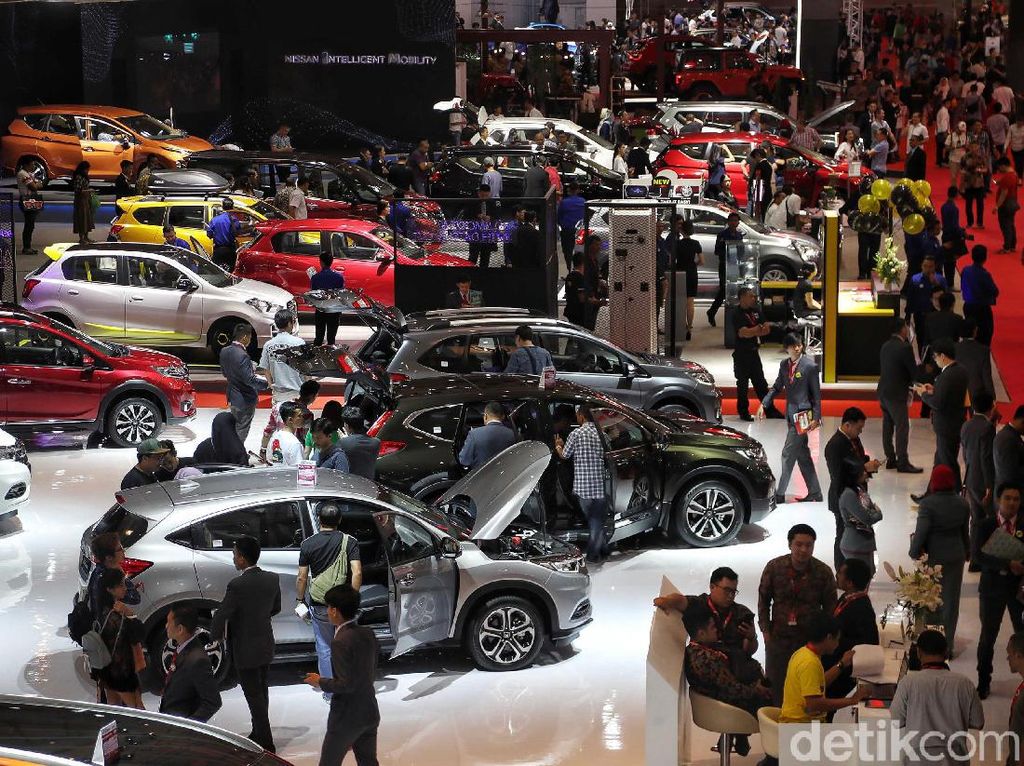 Hiruk Pikuk Pemilu, Penjualan Mobil April Turun 17,8% Hiruk Pikuk Pemilu, Penjualan Mobil April Turun 17,8%