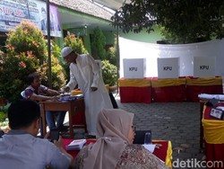 Coblosan Ulang di 2 TPS Ponpes Dalwa, Prabowo-Sandi Tetap Menang Telak