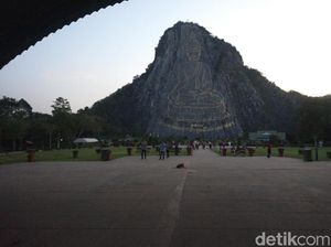Melihat Keajaiban Laser Buddha Lebih Dekat Melihat Keajaiban Laser Buddha Lebih Dekat