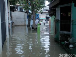 Video: Warga Cililitan Kaget, Banjir Terakhir Terjadi 4 Tahun Lalu