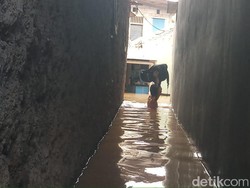Banjir di Pejaten Timur, 600 Warga Mengungsi