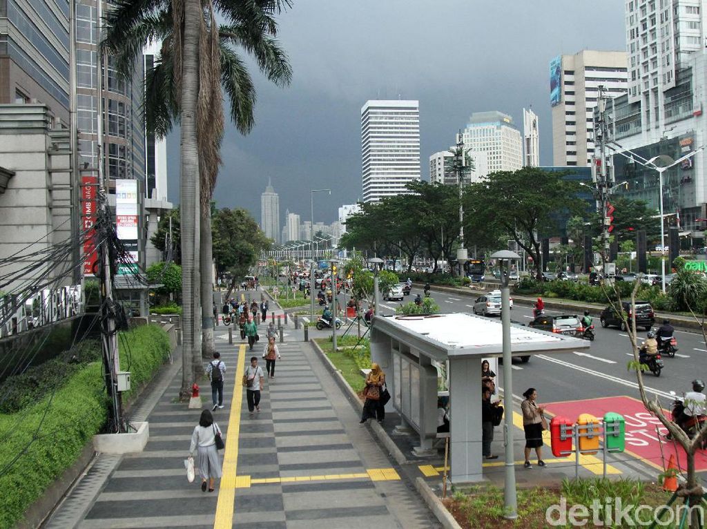Pemprov DKI Siapkan 13 Titik PKL di Trotoar Sudirman-Thamrin Pemprov DKI Siapkan 13 Titik PKL di Trotoar Sudirman-Thamrin