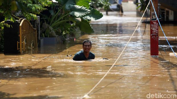 Banjir Jakarta di Mata Anies, Realita Beda dengan Dunia Maya