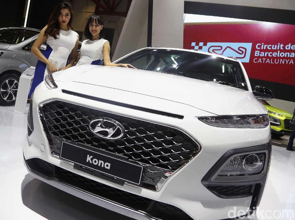 Ganteng Mana Nih, Toyota C-HR, Hyundai Kona, atau Mazda CX-3? Ganteng Mana Nih, Toyota C-HR, Hyundai Kona, atau Mazda CX-3?