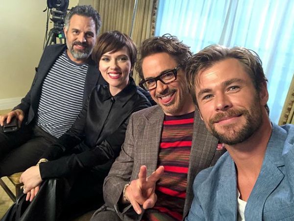 Melihat lagi Kebersamaan Chris Hemsworth dan Bintang Avengers Lainnya
