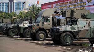 Alutsista TNI Mejeng di Apel Pengamanan Pasca Pemilu 2019
