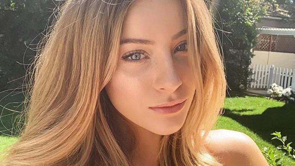 Pesona Model Cantik yang Bokong Seksinya Sering Dikira Palsu dan Photoshop Pesona Model Cantik yang Bokong Seksinya Sering Dikira Palsu dan Photoshop