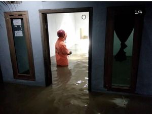Diguyur Hujan Deras, Sejumlah Wilayah di Bogor Terendam Banjir