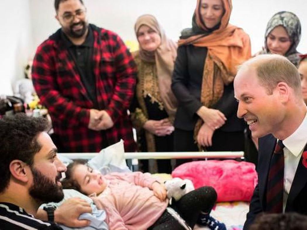 Pangeran William Bertemu Korban Christchurch yang Baru Sadar dari Koma Pangeran William Bertemu Korban Christchurch yang Baru Sadar dari Koma