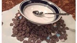 Tak Sesuai Aturan, Foto-Foto Makanan Ini Bikin Kesal yang Lihat