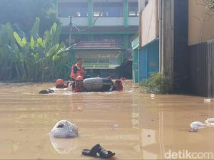 NasDem Minta Anies Cari Solusi, Jangan Cuma Bicara soal Banjir Kiriman