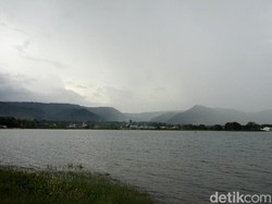 Menhub Turunkan Tim Khusus Awasi Keselamatan Pelayaran di Danau Toba