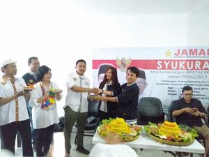 Relawan Pro-Jokowi Gelar Syukuran Kemenangan Pemilu 2019