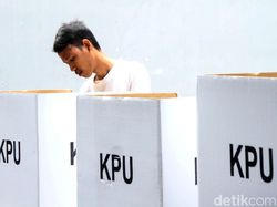 Survei Charta Politika: Hanya 34,9% Pemilih Pilkada Siap ke TPS