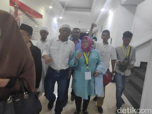 Kondisi Drop, Pemeriksaan Eggi Sudjana Dilanjut Jumat Depan