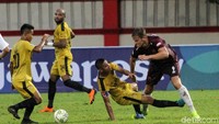 Hingga laga tuntas, tidak ada gol tambahan tercipta, Bhayangkara menang 4-2 atas PSM.