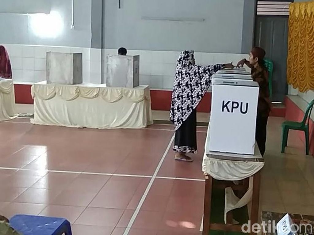 Coblosan Ulang, Suara Prabowo Bertambah di 2 TPS Brebes Ini Coblosan Ulang, Suara Prabowo Bertambah di 2 TPS Brebes Ini