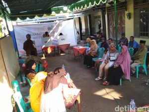 6 TPS di Semarang Gelar PSU Pagi ini: dari Komplit hingga Sebagian 6 TPS di Semarang Gelar PSU Pagi ini: dari Komplit hingga Sebagian