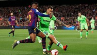 Meski bermain di Camp Nou, Minggu (28/4/2019) dinihari WIB, Barca kesulitan membobol gawang Levante. (Foto: Albert Gea/Reuters)