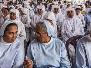 Usai Serangan Bom, Gereja Katolik di Sri Lanka Batalkan Semua Misa Minggu Usai Serangan Bom, Gereja Katolik di Sri Lanka Batalkan Semua Misa Minggu