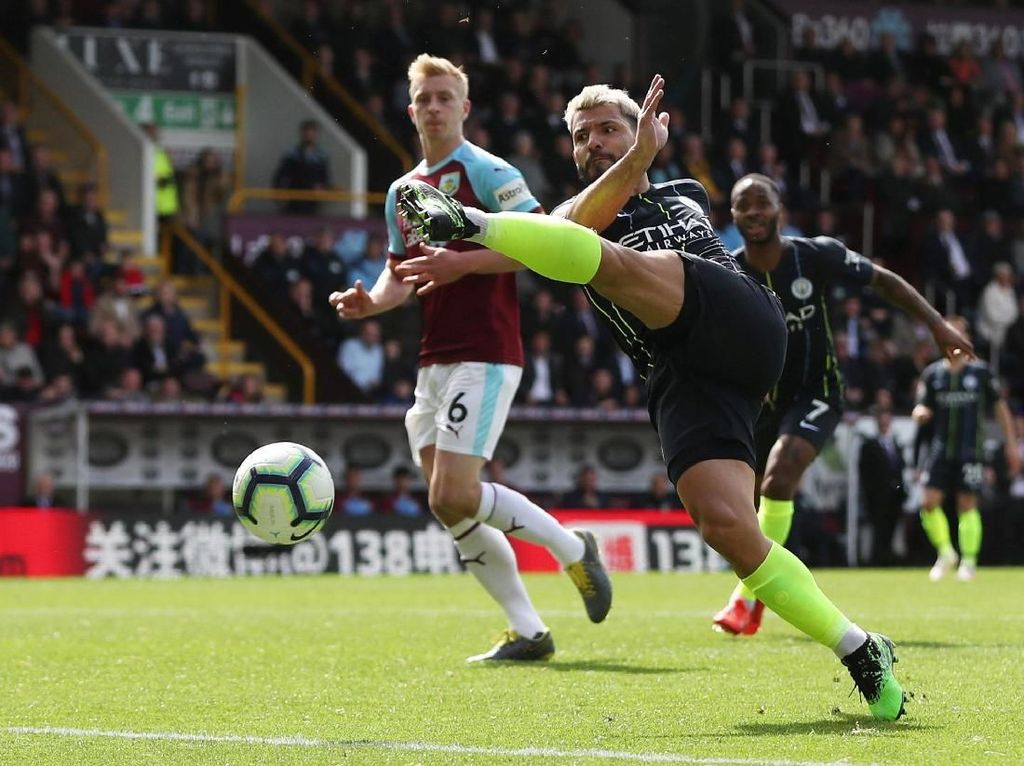 Top Skor Liga Inggris: Sergio Aguero Tempel Mohamed Salah Top Skor Liga Inggris: Sergio Aguero Tempel Mohamed Salah