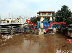 BPBD DKI Berikan Status Siaga 3 di Empat Pintu Air