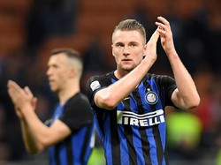 Hasil imbang ini membuat Inter gagal menempel Napoli yang ada di posisi kedua. REUTERS/Daniele Mascolo.