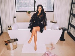 Tips Bikin Scrub Bibir Sendiri di Rumah dari Kourtney Kardashian
