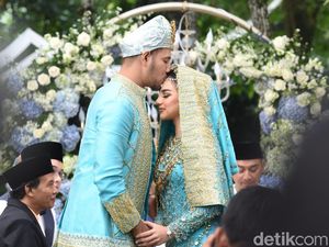 Kemesraan Ammar Zoni dan Irish Bella Setelah Resmi Jadi Suami-Istri Kemesraan Ammar Zoni dan Irish Bella Setelah Resmi Jadi Suami-Istri