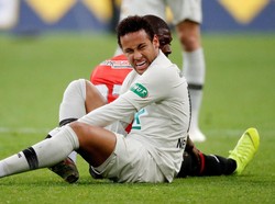 PSG Kalah di Final Piala Prancis, Neymar Ngamuk dan Pukul Fans