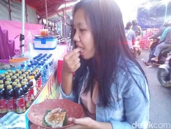 Krenyes Gurih Intip Ketan,  Camilan Khas Kudus Jelang Ramadan