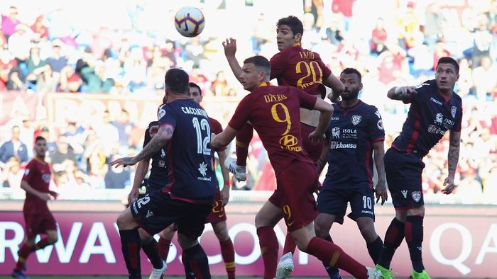 AS Roma menang 3-0 atas Cagliari (Foto: Paolo Bruno/Getty Images)