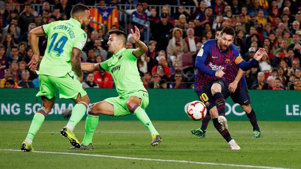 Liverpool, Pintu Messi Kejar Ronaldo