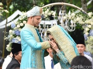 Jadi Wali Nikah, Adik Irish Bella Deg-degan Jadi Wali Nikah, Adik Irish Bella Deg-degan
