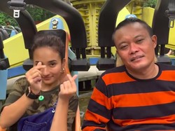 Romantisnya Sule Naik Wahana Ekstrem Demi Naomi