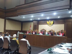 Staf Kemenpora Tuding Aspri Imam Nahrawi Kerap Sunat Dana Bantuan