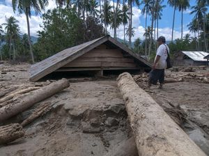 Banjir Bandang Timbun Ratusan Rumah di Sigi Sulteng