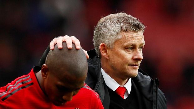 Ole Gunnar Solskajer ingin raih tiga poin pertama saat melawan Chelsea.