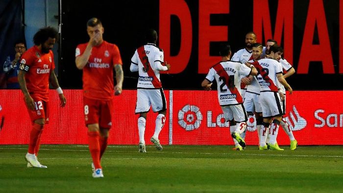 Real Madrid takluk 0-1 di kandang Rayo Vallecano. (Foto: Javier Barbancho / Reuters)