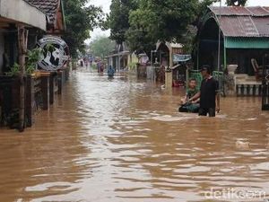 Banjir Rendam 5 Desa di Jombang, Puluhan Orang Mengungsi