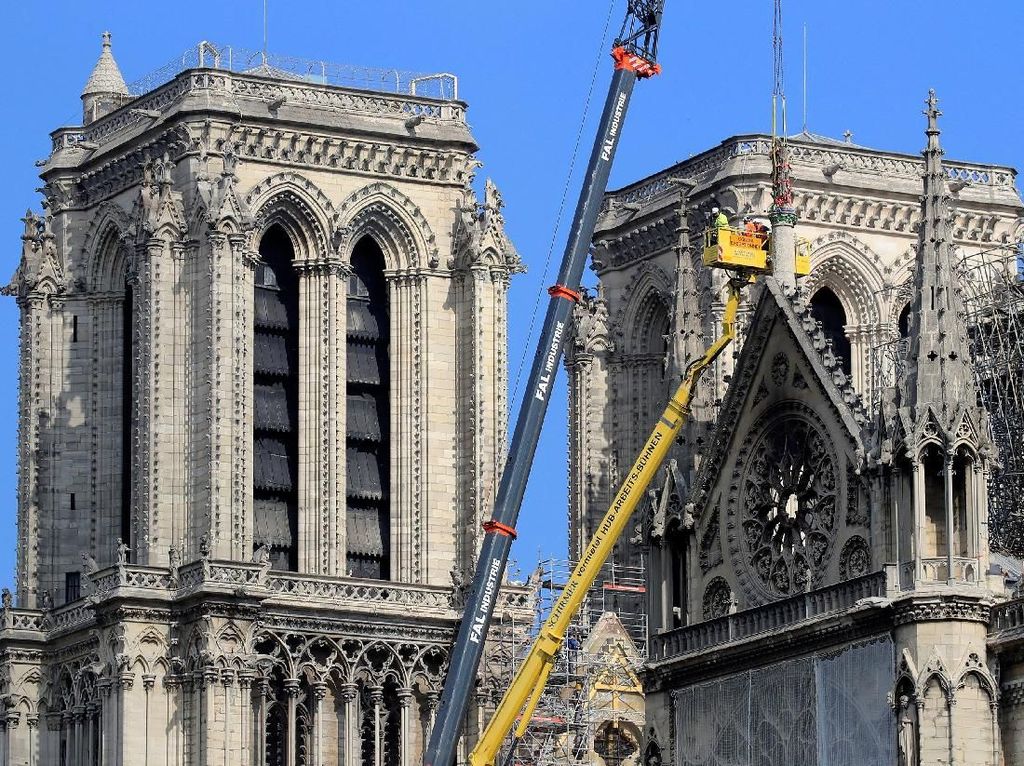 Janji Triliunan, Orang Kaya Prancis Belum Sumbang Notre Dame Janji Triliunan, Orang Kaya Prancis Belum Sumbang Notre Dame