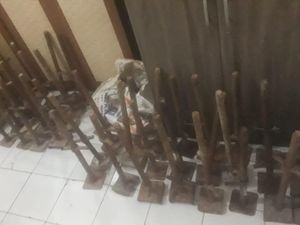 Duh!! 2 ABG Ini Curi Besi Steger di Proyek Jalan Tol di Tangerang